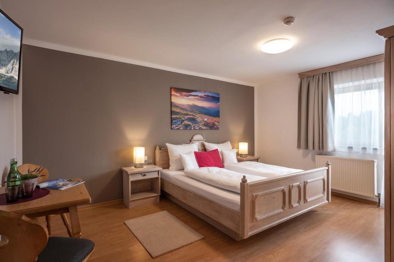 Hotel Schmiedboden Oberndorf in Tirol Luaran gambar