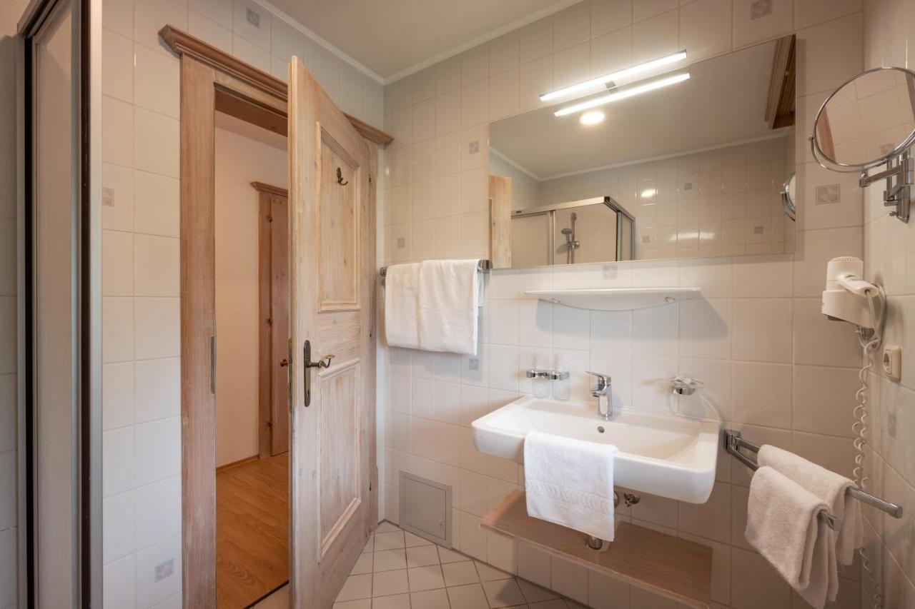 Hotel Schmiedboden Oberndorf in Tirol Luaran gambar