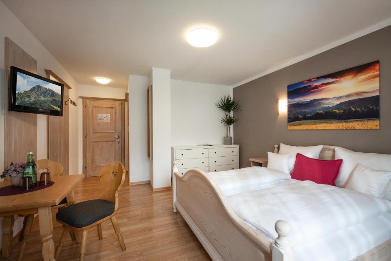 Hotel Schmiedboden Oberndorf in Tirol Luaran gambar