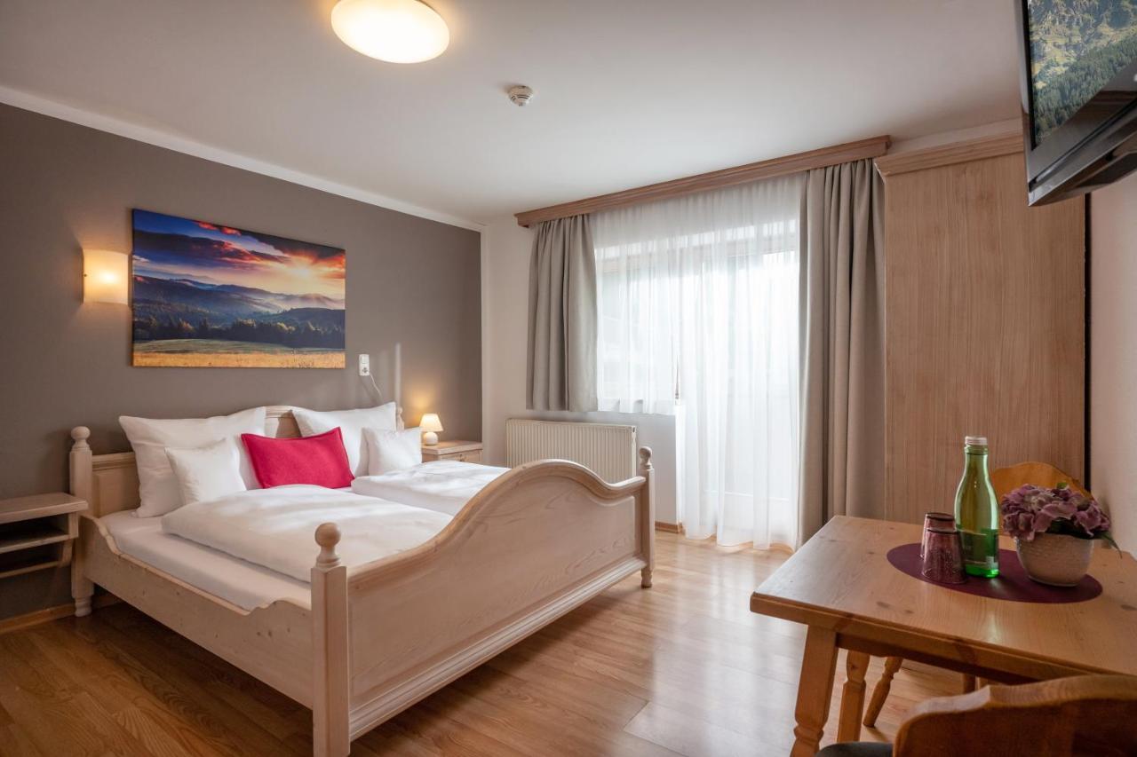 Hotel Schmiedboden Oberndorf in Tirol Luaran gambar